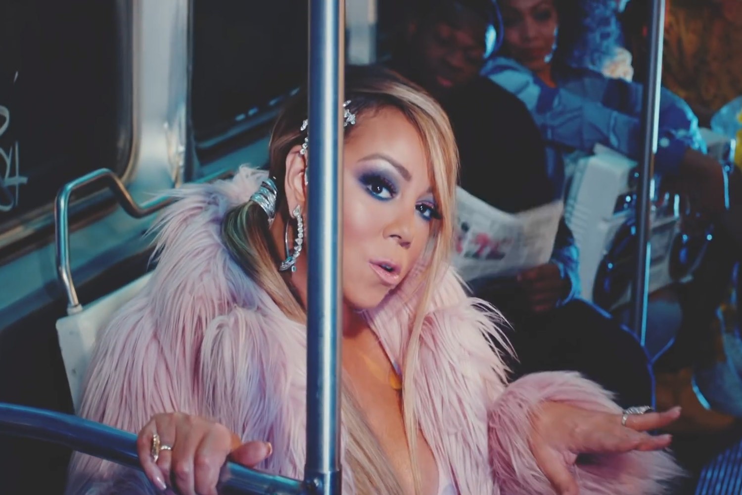 Mariah Carey no clipe de "A No No"