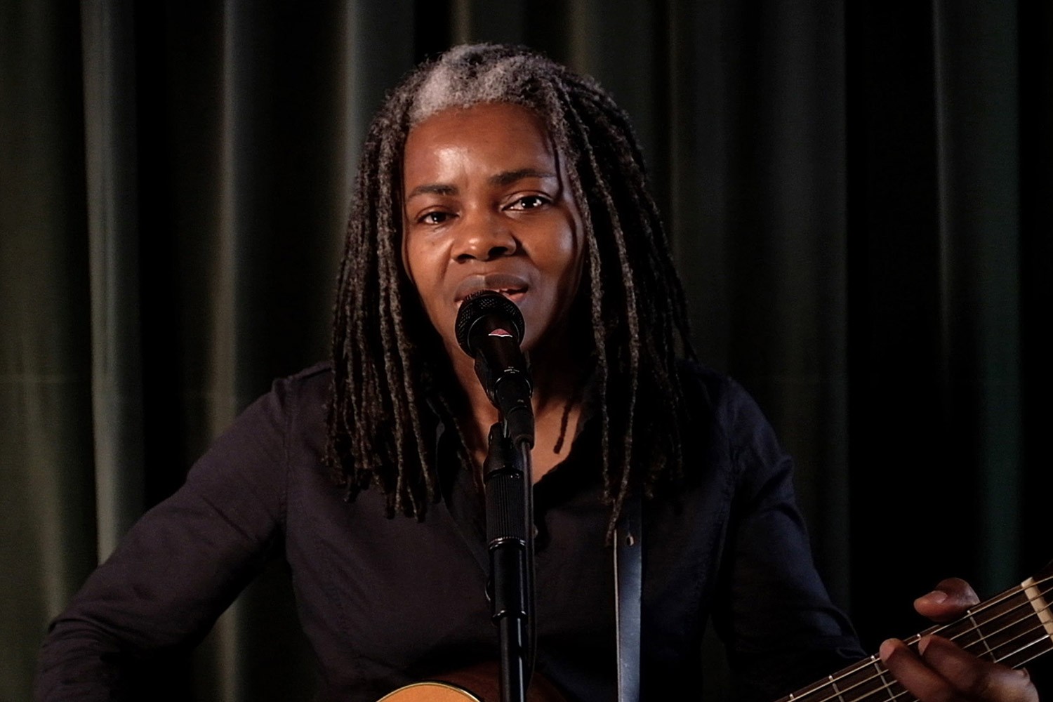 Tracy Chapman no Late Night de Seth Meyers