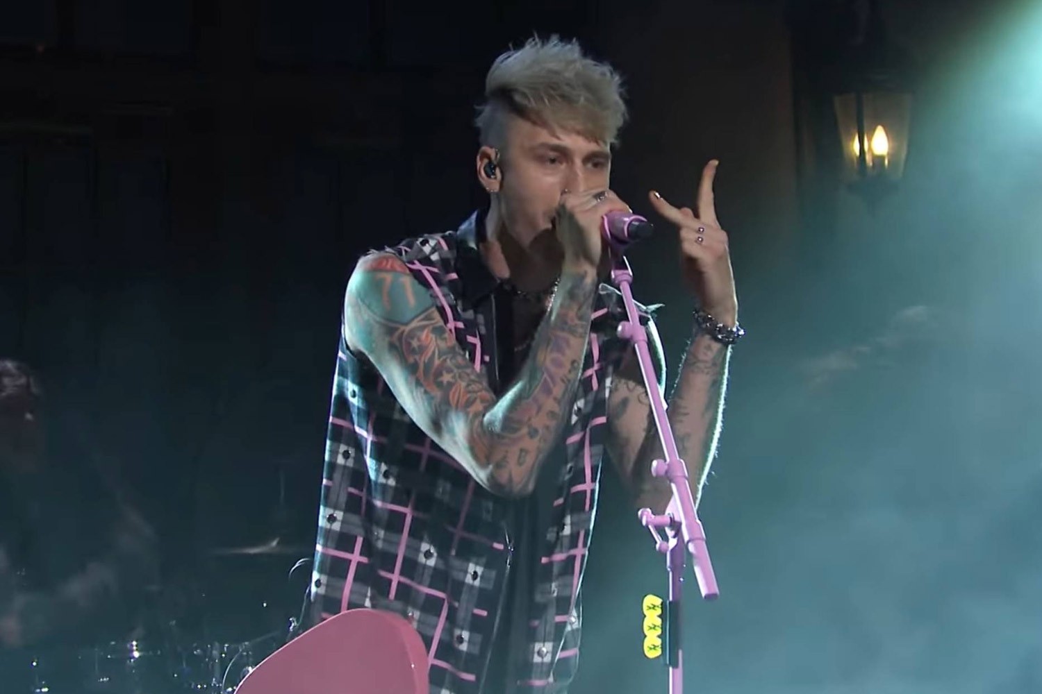 Machine Gun Kelly no SNL