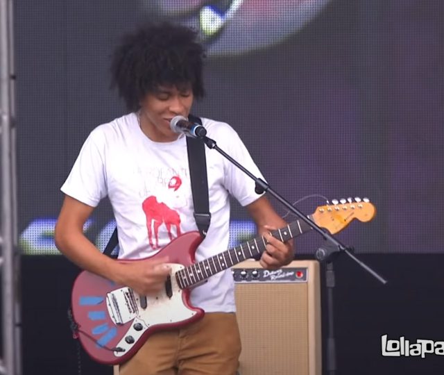 Boogarins no Lollapalooza Brasil 2015