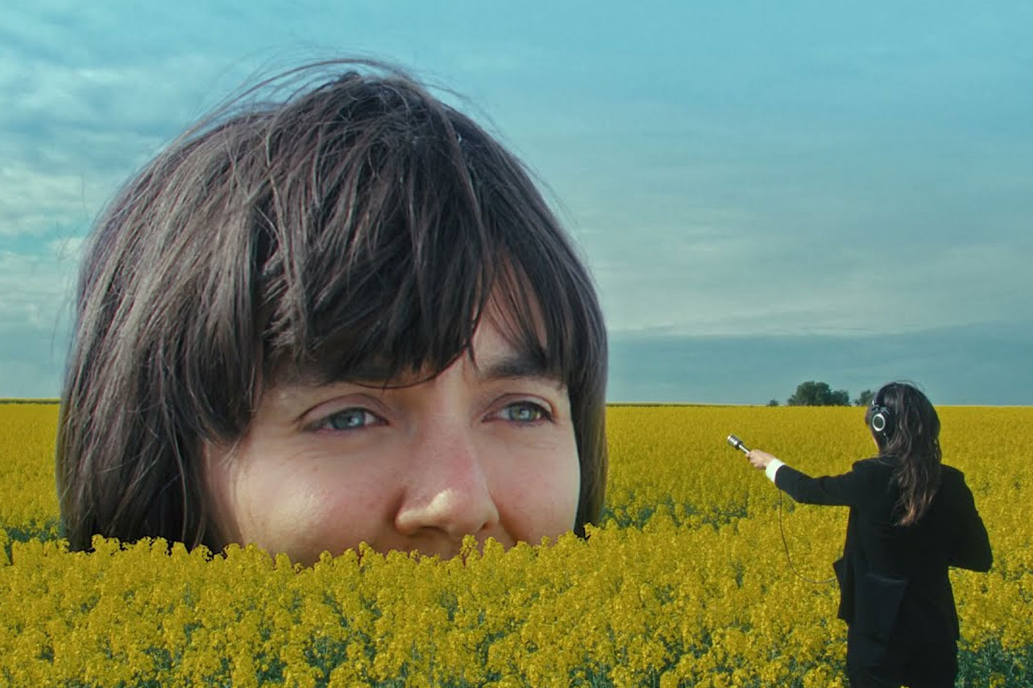 Courtney Barnett no clipe de "Before You Gotta Go"