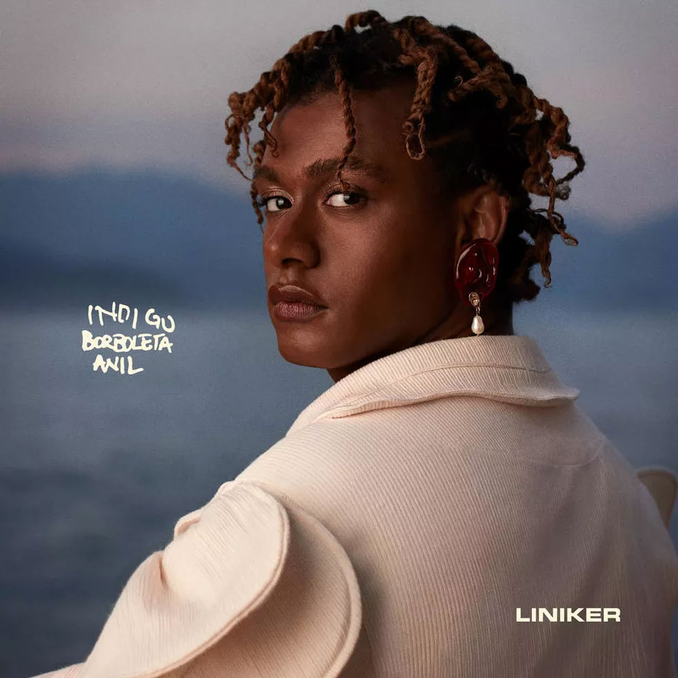 Uma das capas de Indigo Borboleta Anil, álbum de Liniker