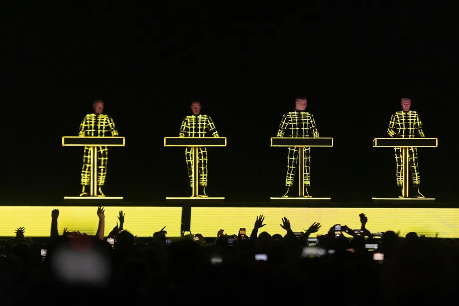 Kraftwerk no C6 Fest, na cidade de São Paulo.