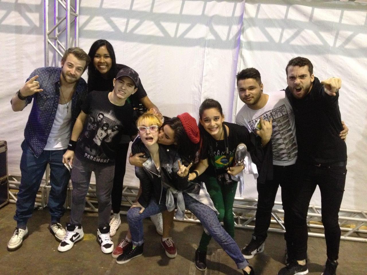 A foto do meet and greet sorteado do Paramore