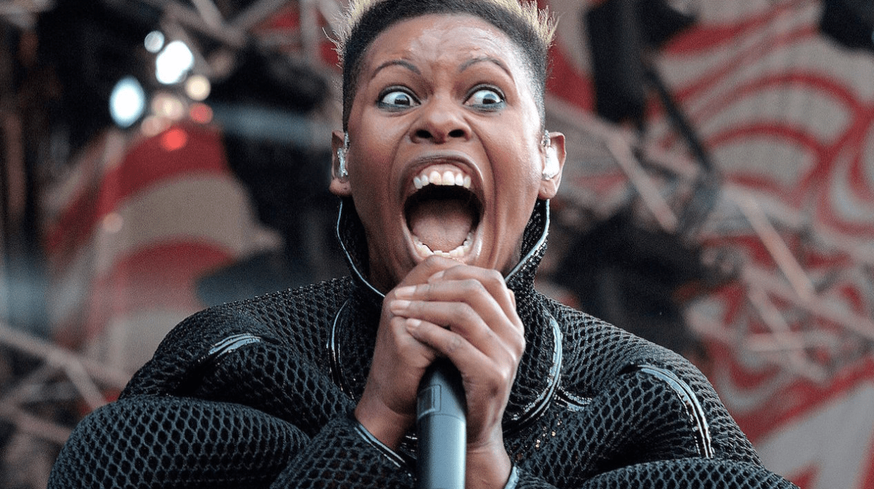 SKIN VOCALISTA DO SKUNK ANANSIE GRITANDO LOUCAMENTE BANDAS COM VOCAIS FEMININOS